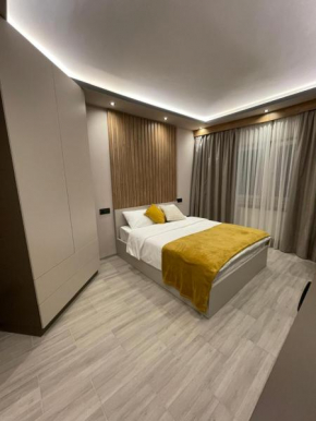 Luxury 3